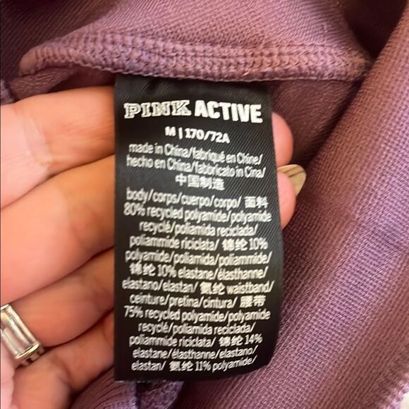 PINK Victoria's Secret Purple to Blue Ombre Leggings - Picture 4 of 4